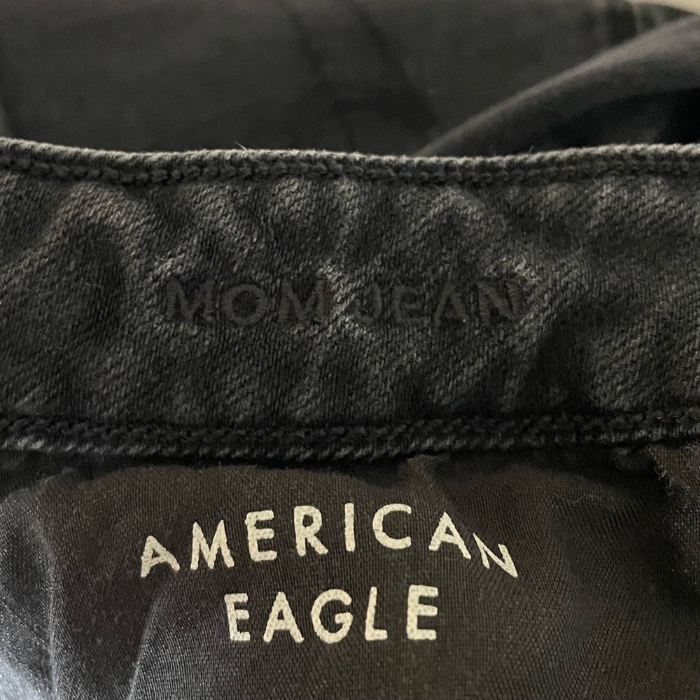 American Eagle Mom Jeans Women’s 6 Long 30” Inseam Black Ripped Straight Leg - Picture 12 of 15